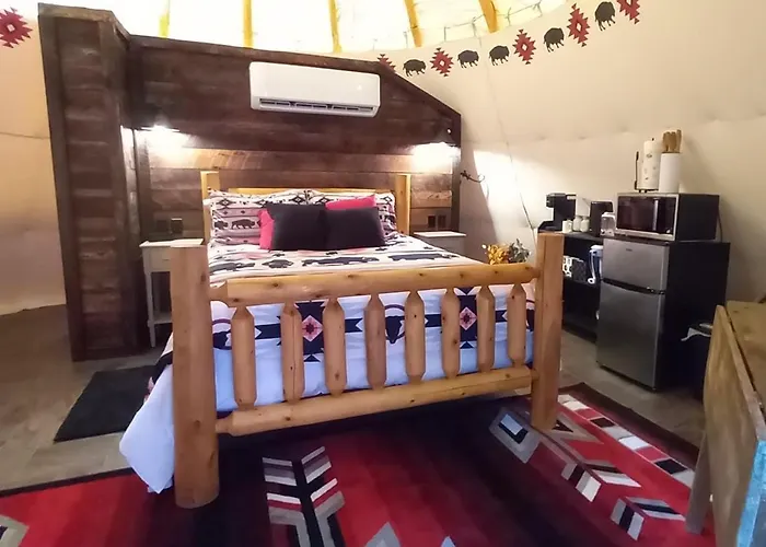 Shawnee Dreams Tipi Luxury tent *