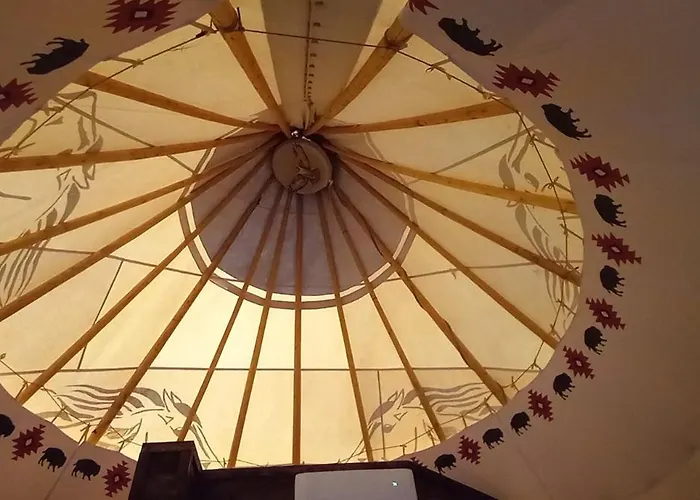 Luxury tent Shawnee Dreams Tipi *